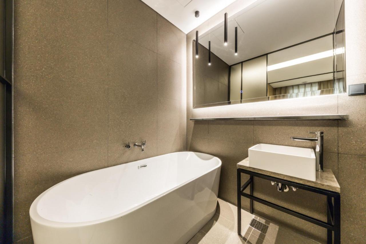 Cullinan Guro 3* Seoul
