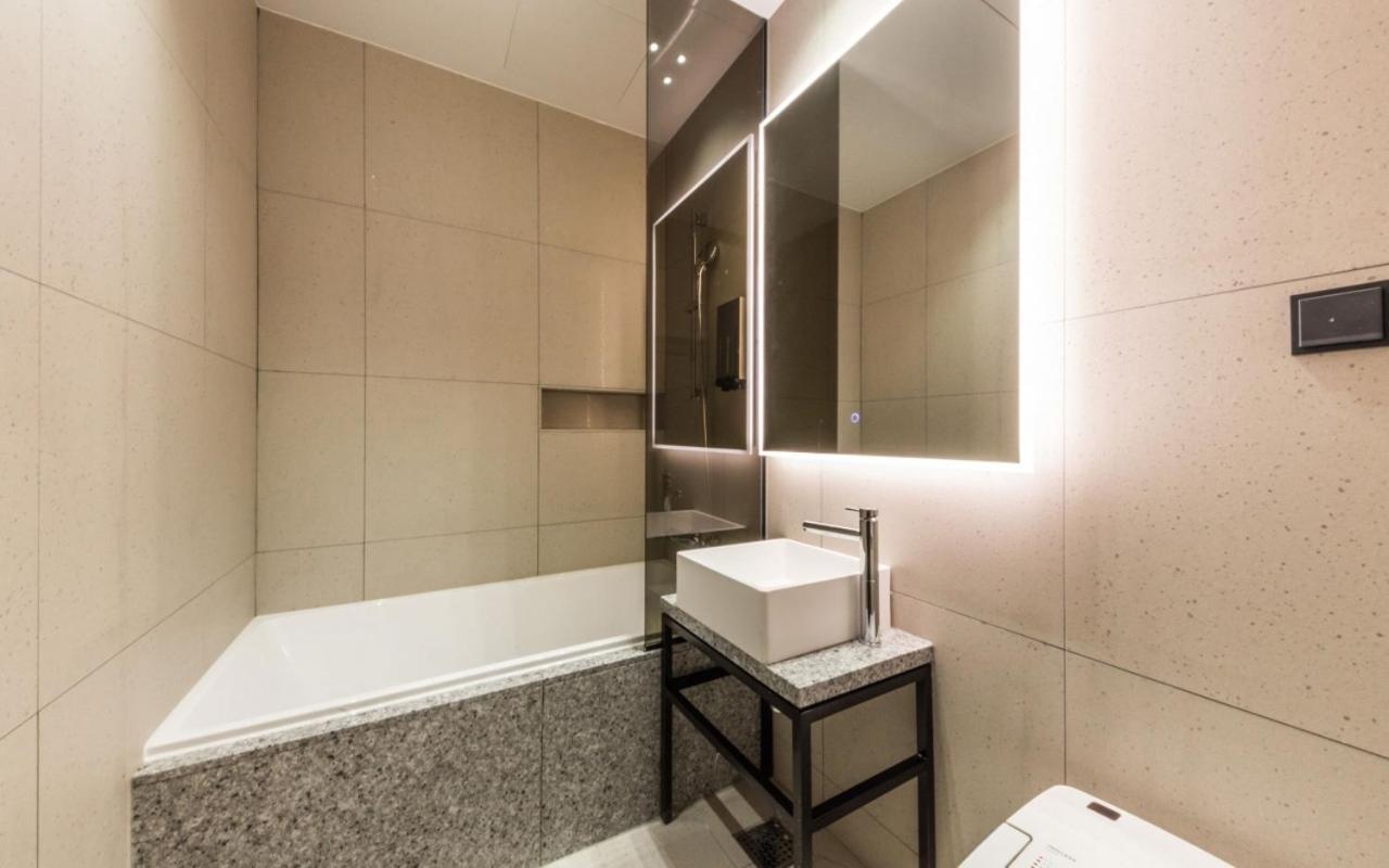 Cullinan Guro 3* Seoul